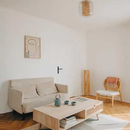 Alcova - Stade De France - Jacuzzi - Cinema Apartment *